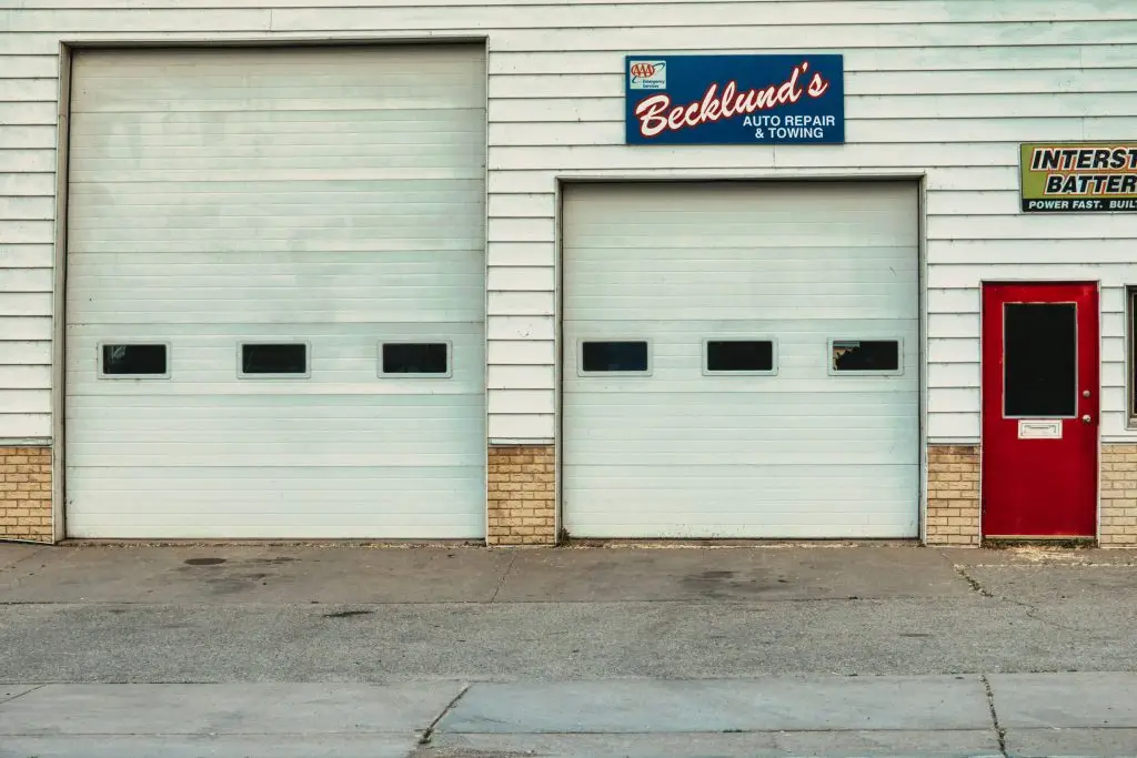 Roll-up garage door exterior for troubleshooting guide